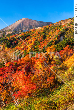 《福島県》紅葉の天狗の庭・秋の磐梯吾妻スカイライン《紅葉最盛期》 《福島県》紅葉の天狗の庭・秋の磐梯吾妻スカイライン《紅葉最盛期》 97581135