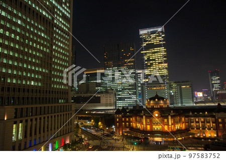 東京夜景　丸の内　東京駅前 97583752