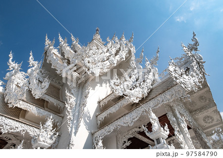 Wat Rong Khun (White Temple)　タイ王国チェンライ 97584790