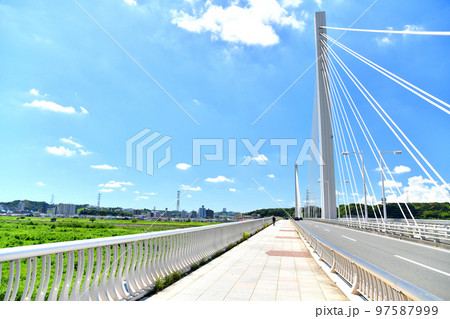 府中四谷橋／多摩川 日野市方面を望む(東京都日野市)【2022.7】 97587999