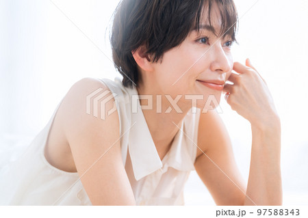 女性 ビューティー 美容 スキンケア リビング 女性 ビューティー 美容 スキンケア リビング 97588343