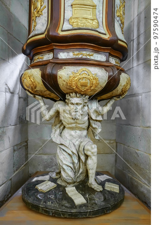 Statue detail in the Santiago de Compostela Cathedral, Galicia, Spain 97590474