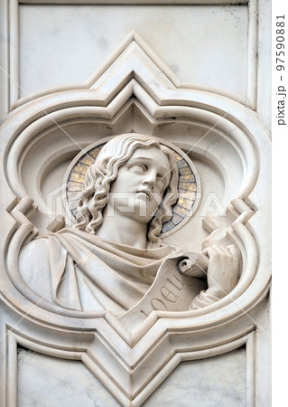 Joel prophet, relief on the facade of Basilica of Santa Croce (Basilica of the Holy Cross) - famous Franciscan church in Florence, Italy Joel prophet, relief on the facade of Basilica of Santa Croce (Basilica of the Holy Cross) - famous Franciscan church in Florence, Italy 97590881