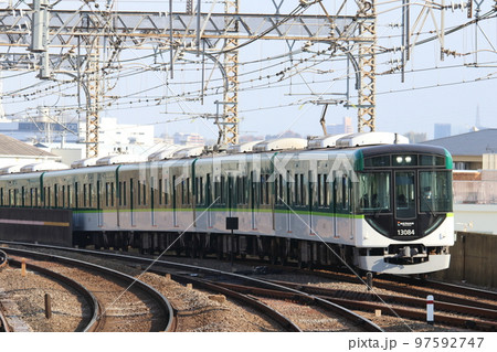 京阪電車13000系30番台 97592747