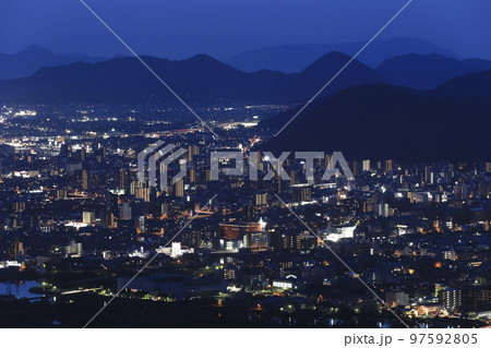 香川・高松　高松市街の夜景（屋島展望台 獅子の霊厳より） 97592805