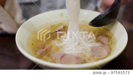 Beef meat rice noodles soup 97593573
