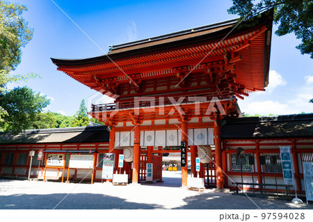 【世界遺産　古都京都の文化財】【山城国一宮】下鴨神社　朱塗りの楼門1　京都府京都市左京区 97594028