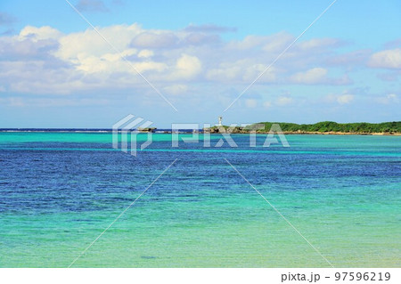 沖縄の美しい海(国営沖縄記念公園・エメラルドビーチ) 沖縄の美しい海(国営沖縄記念公園・エメラルドビーチ) 97596219