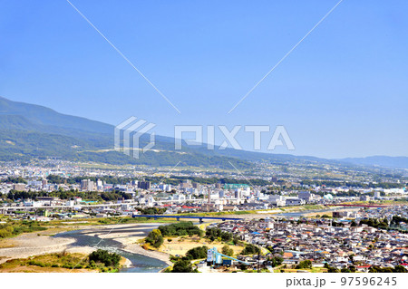 上田市街地を望む(長野県上田市)【2021.10】 上田市街地を望む(長野県上田市)【2021.10】 97596245