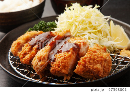 とんかつ定食 97598001