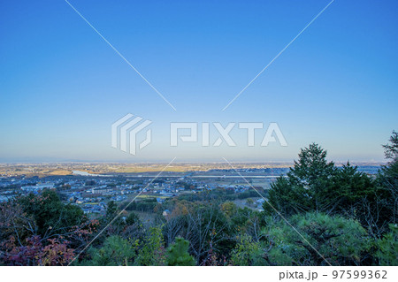 山の上から見た濃尾平野 97599362