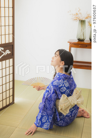 有松絞りの浴衣　和室 97600687
