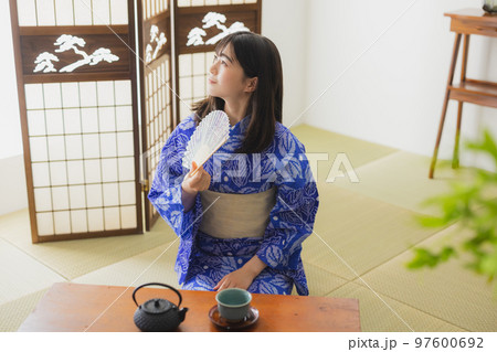 有松絞りの浴衣　和室 97600692