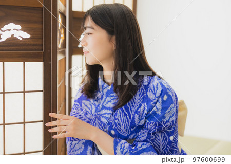 有松絞りの浴衣　和室 97600699