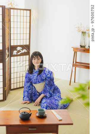 有松絞りの浴衣　和室 97600702