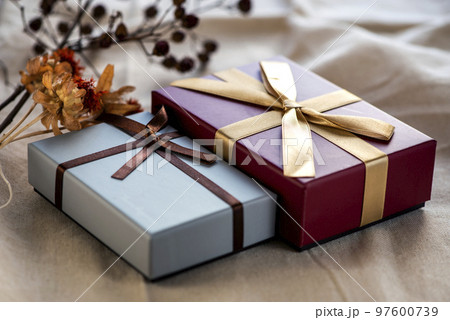 プレゼント 97600739