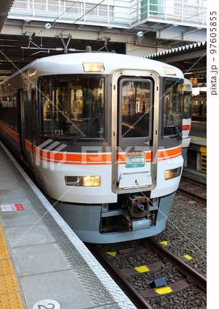 臨時列車 急行 飯田線秘境駅号 10周年記念ヘッドマーク（豊橋駅） 97605855