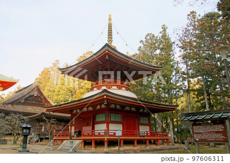 東塔・壇上伽藍・高野山(和歌山県・高野町) 東塔・壇上伽藍・高野山(和歌山県・高野町) 97606311