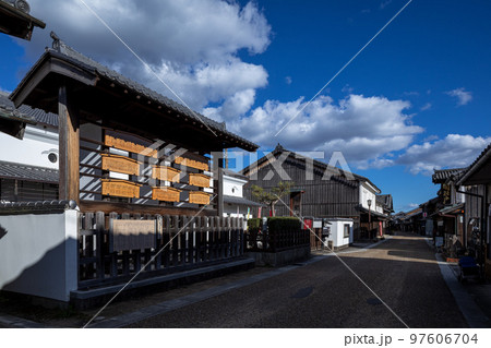 東海道 関宿 の古い町並み 三重県 亀山市 東海道 関宿 の古い町並み 三重県 亀山市 97606704