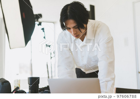 in his twenties in his twenties 97606788