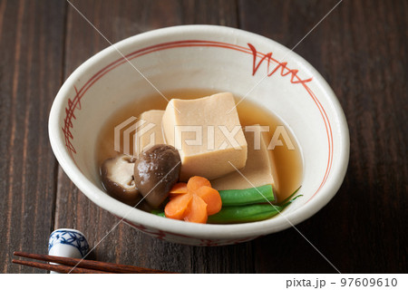 高野豆腐の煮物 97609610