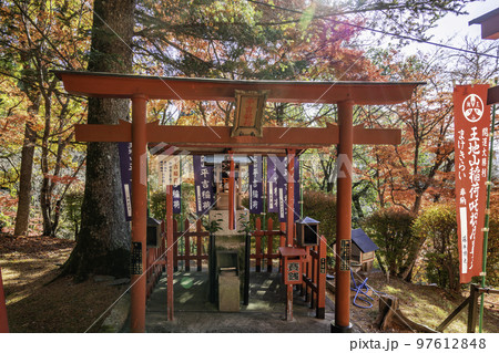 丹波篠山 王地山まけきらい稲荷 平吉稲荷社 兵庫県丹波篠山市 丹波篠山 王地山まけきらい稲荷 平吉稲荷社 兵庫県丹波篠山市 97612848