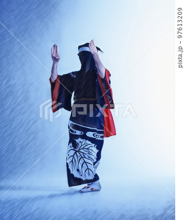 西馬音内盆踊り 97613209