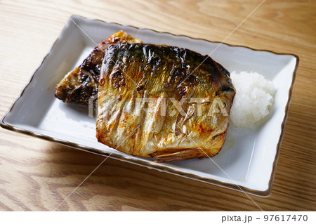 鯖焼魚　和食 97617470