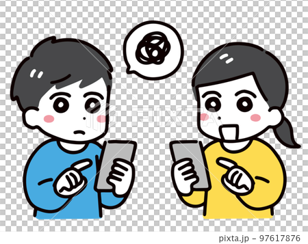 スマホを持った浮かない表情の男性と笑顔の女性 97617876