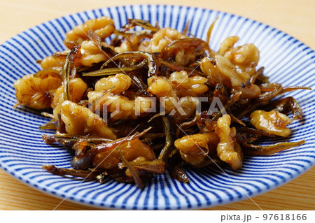 いかなごのくぎ煮　クルミ 97618166