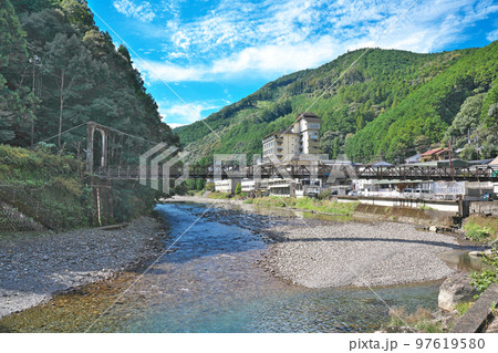 【川湯温泉】 和歌山県田辺市本宮町川湯 【川湯温泉】 和歌山県田辺市本宮町川湯 97619580