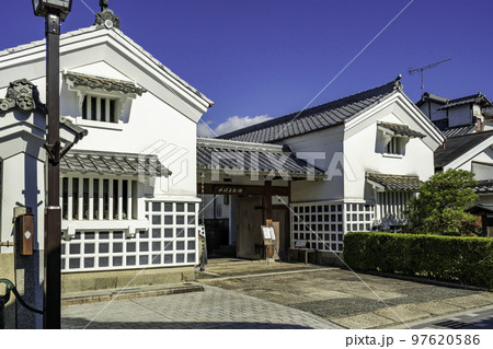 丹波篠山 河原町妻入商家群 丹波古陶館 兵庫県丹波篠山市 丹波篠山 河原町妻入商家群 丹波古陶館 兵庫県丹波篠山市 97620586