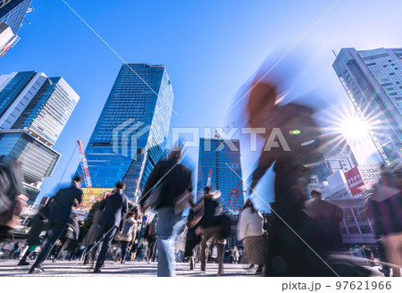 日本の東京都市景観 年の瀬の慌ただしい渋谷。遂に6棟林立…新年に希望の光を…=12月23日 日本の東京都市景観 年の瀬の慌ただしい渋谷。遂に6棟林立…新年に希望の光を…=12月23日 97621966