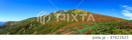 栗駒山の山岳紅葉と神の絨毯・パノラマ(宮城県) 栗駒山の山岳紅葉と神の絨毯・パノラマ(宮城県) 97622625