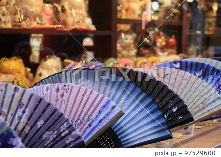 扇　扇子　和の小物　日本のお土産 97629600