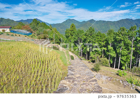 【果無集落 熊野参詣道小辺路】 奈良県吉野郡十津川村桑畑 97635363
