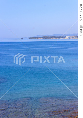 南紀白浜の透明な海の風景 97641720