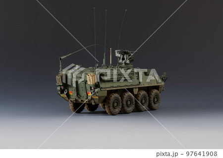 M1130 Stryker Command Vehicle 1/35scale プラモデル 97641908