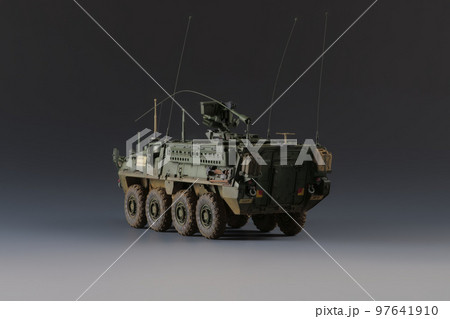 M1130 Stryker Command Vehicle 1/35scale プラモデル 97641910