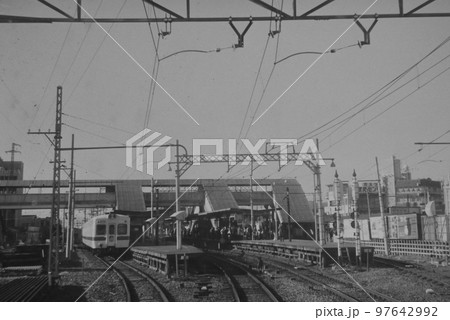 小田急本厚木駅、高架化前の様子、1973年1月3日、NSE展望席からの撮影です。 小田急本厚木駅、高架化前の様子、1973年1月3日、NSE展望席からの撮影です。 97642992