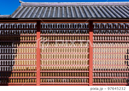 親鸞聖人奮跡 秋晴れの四天王寺(大阪市天王寺区) 親鸞聖人奮跡 秋晴れの四天王寺(大阪市天王寺区) 97645232