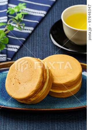 回転焼きとお茶 回転焼きとお茶 97646347