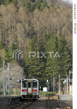 峠下駅行き違い 列車交換 留萌本線 留萌線 23年3月廃止確定 峠下駅行き違い 列車交換 留萌本線 留萌線 23年3月廃止確定 97647605