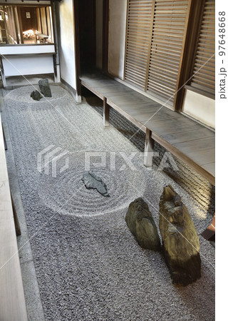 龍源院　東滴壺　大徳寺 97648668