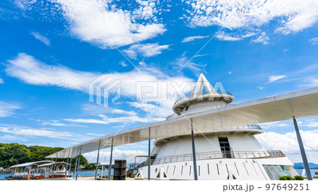 三角港フェリーターミナル(海のピラミッド)「夏空を背景に展望台からパノラマ風景」 三角港フェリーターミナル(海のピラミッド)「夏空を背景に展望台からパノラマ風景」 97649251