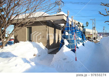 冬晴れの小樽運河・トイレ（北海道小樽市堺町） 97650274