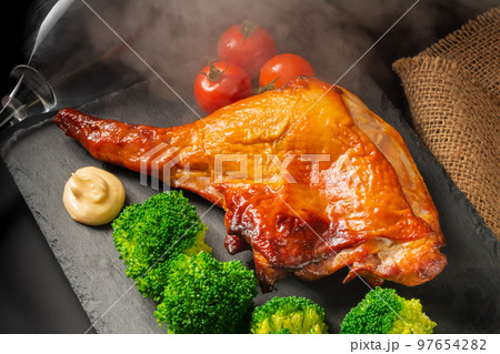 ローストチキン 97654282