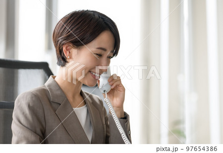 ビジネスイメージ ビジネスイメージ 97654386
