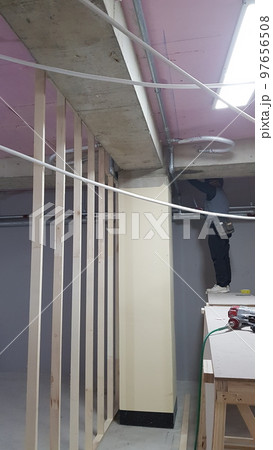 室内 壁 建設 97656508