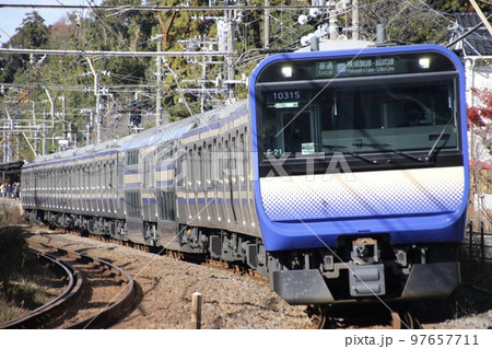 JR東日本　E235系1000番台•横須賀線 97657711
